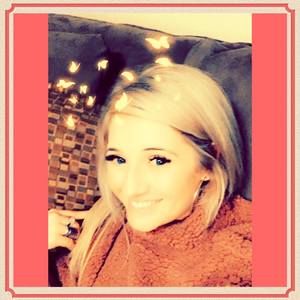 Meet your Posher, Brooke